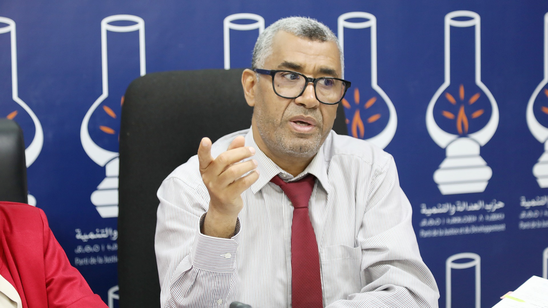 بووانو يشتكي التضييق ويؤكد أن خطاب المعارضة رفع الثقة في البرلمان